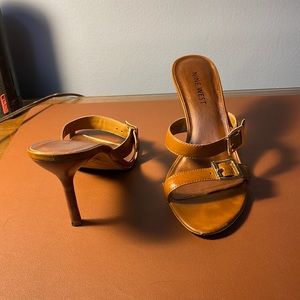 Lovely brown leather slip on heels